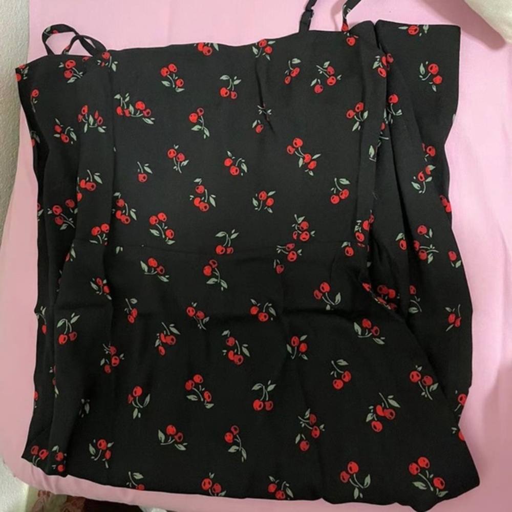 Reformation Afternoon Dress in Black Cherry *NEW* - Picture 4 of 6